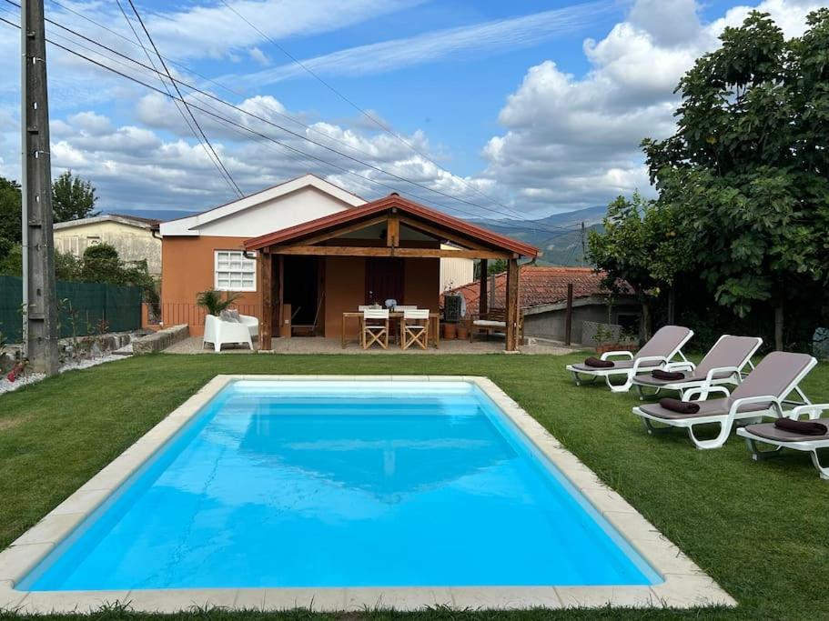 Casa Da Vila Em เซลอริโก จิ บาสโต ภายนอก รูปภาพ
